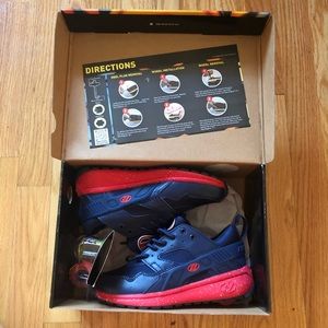 HEELYS -  NAVY/RED/SPECKLE - Size youth 2 - NEW!!